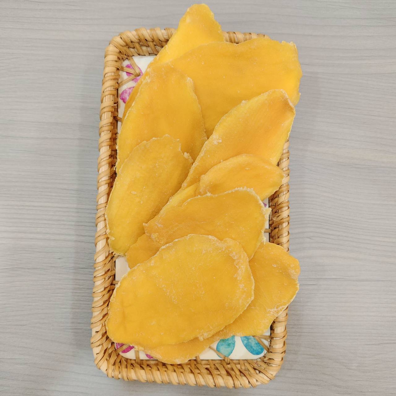 Thai dried mango slices